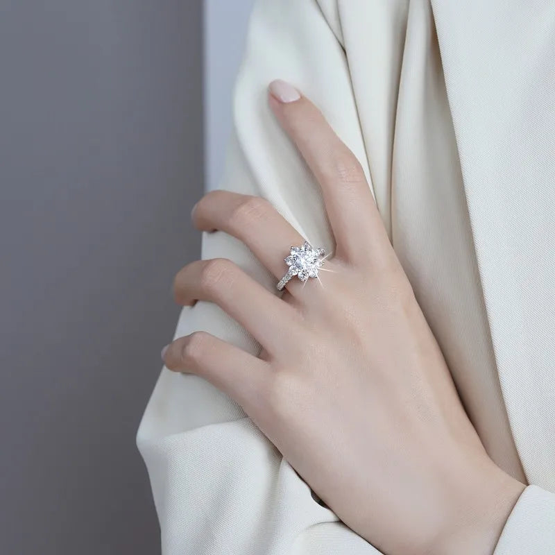 Round Brilliant Moissanite Flower Ring | 1ct–2ct VVS1 D Colour | GRA Certified | S925 Silver