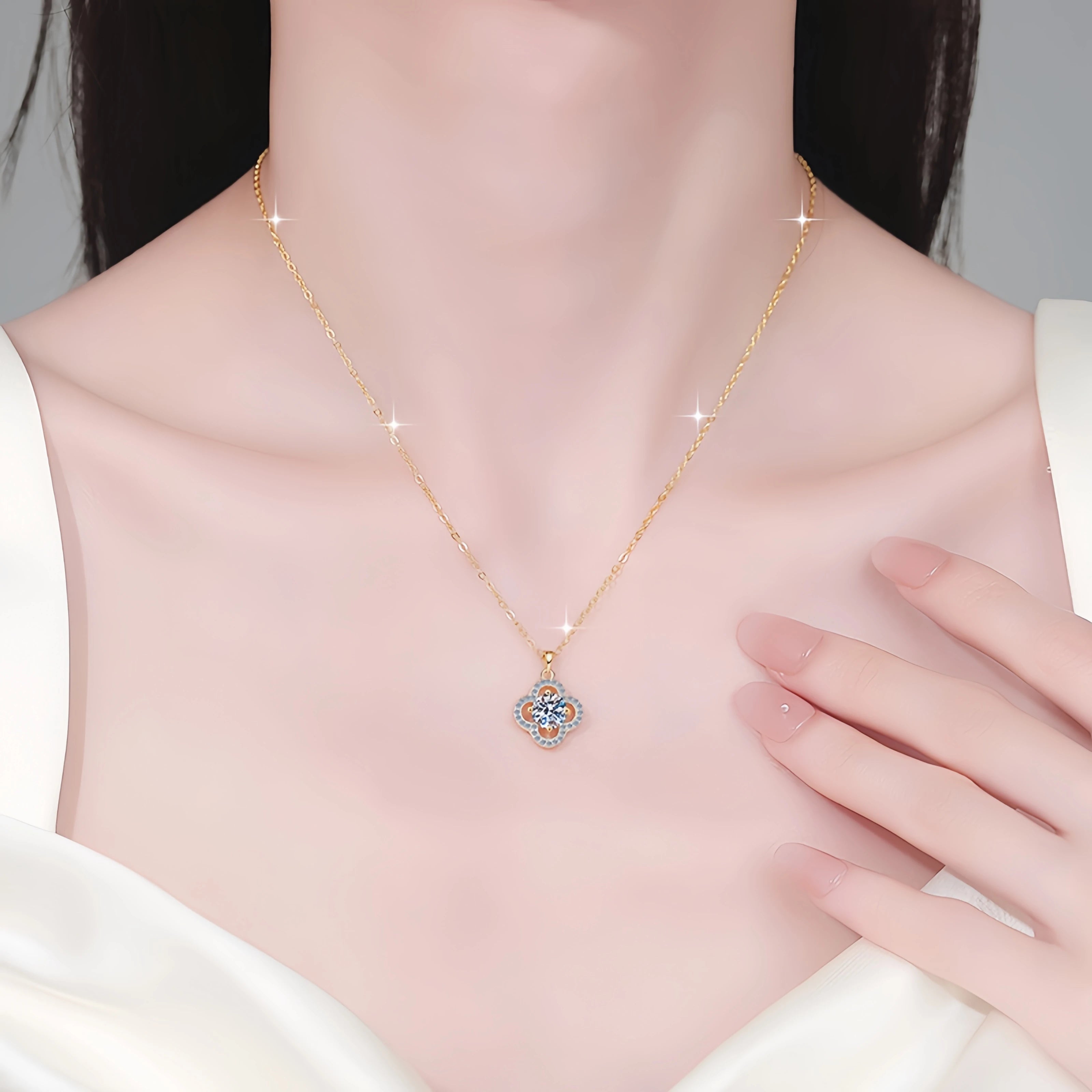 Four Leaf Clover Moissanite Pendant Necklace | 18K Gold & Rhodium Finish | S925 Sterling Silver | GRA Certified