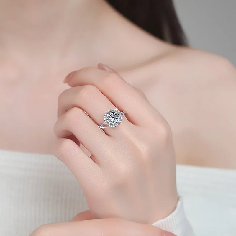 Round Brilliant Moissanite Claw Setting Ring | 1ct–2ct VVS1 D Colour | GRA Certified | S925 Silver